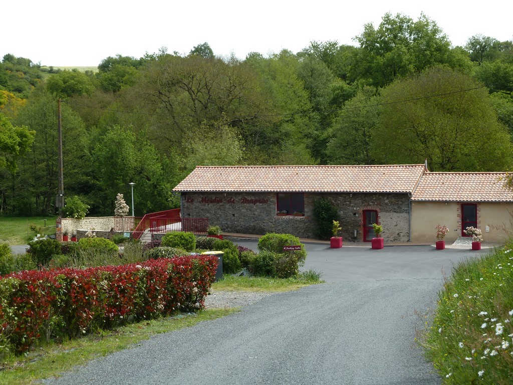 MOULIN DE DRAPRAS LOCATION DE SALLE CHEMILLE